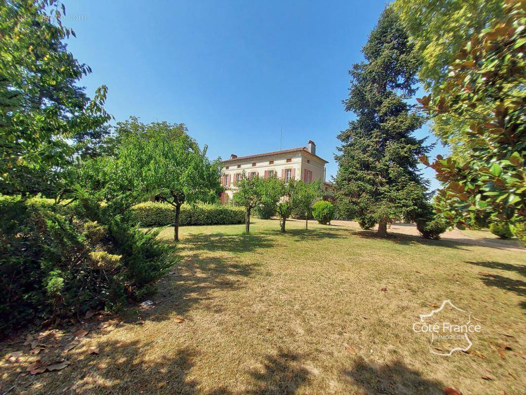 Maison à LAMOTHE-LANDERRON