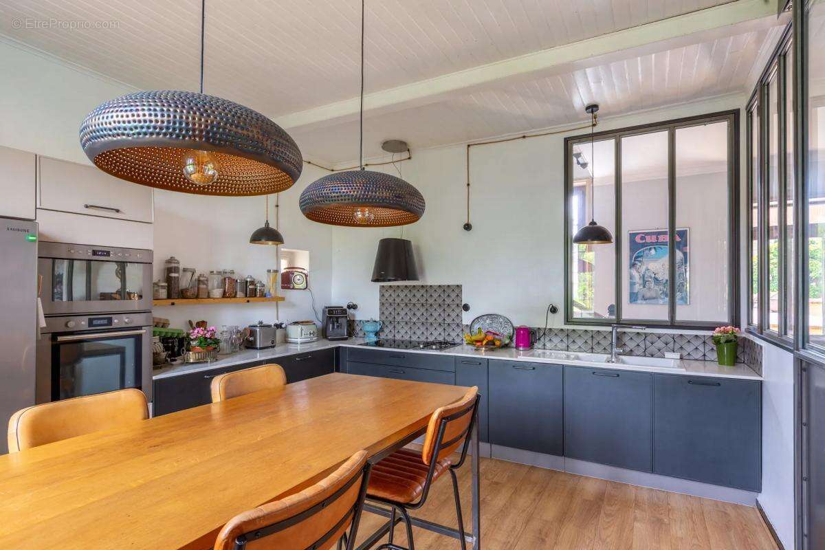 Maison à VILLEFRANCHE-SUR-SAONE