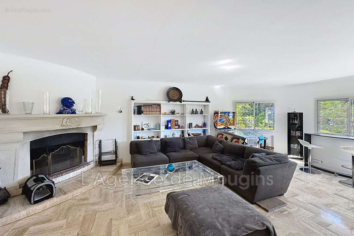 Maison 266 m² à Mougins  - photo 5