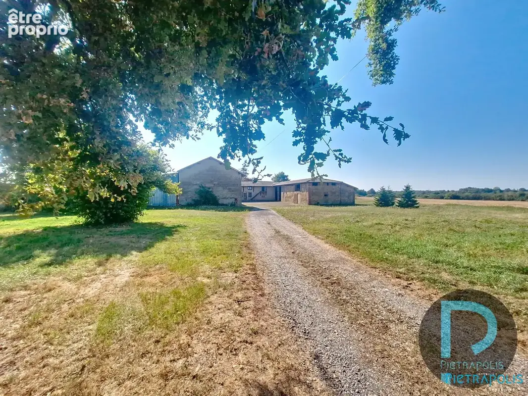 Maison 193 m² à Villars-Les-Dombes  - photo 2