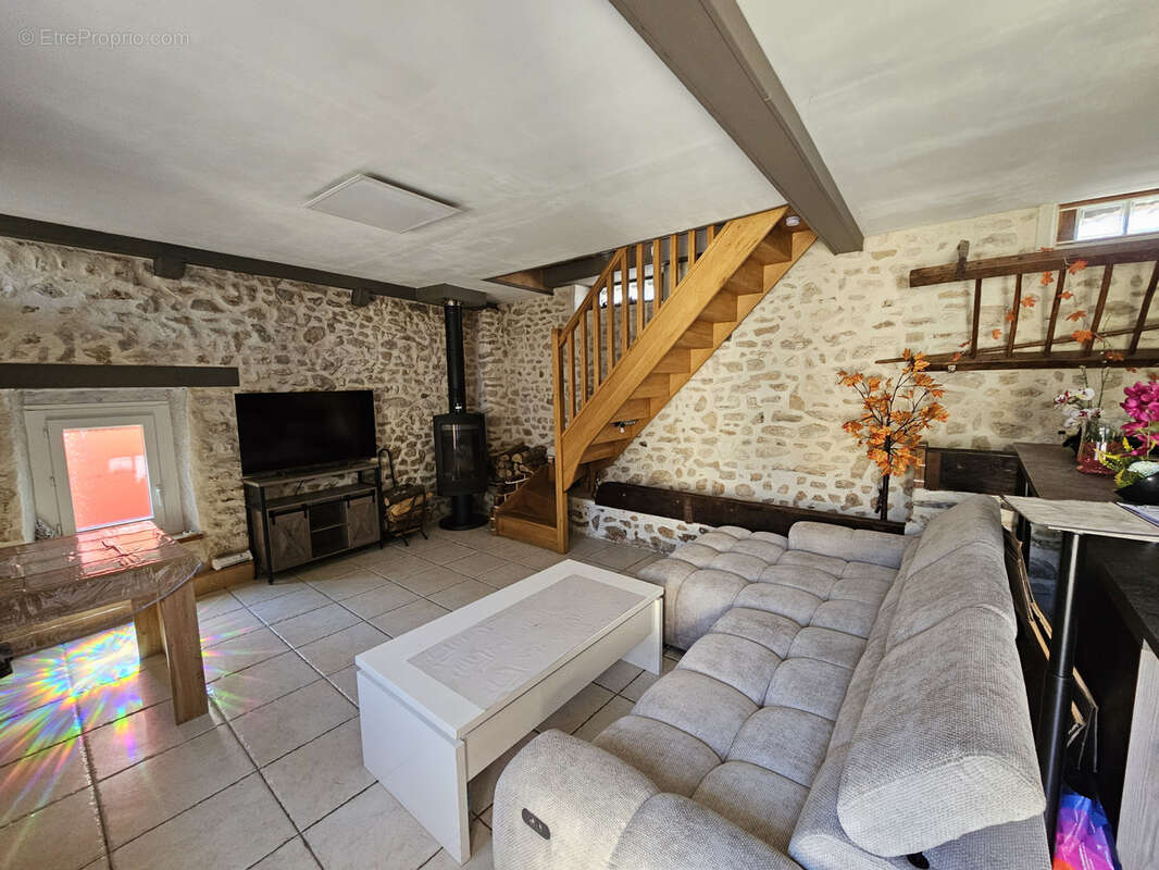 Maison à AUNEAU