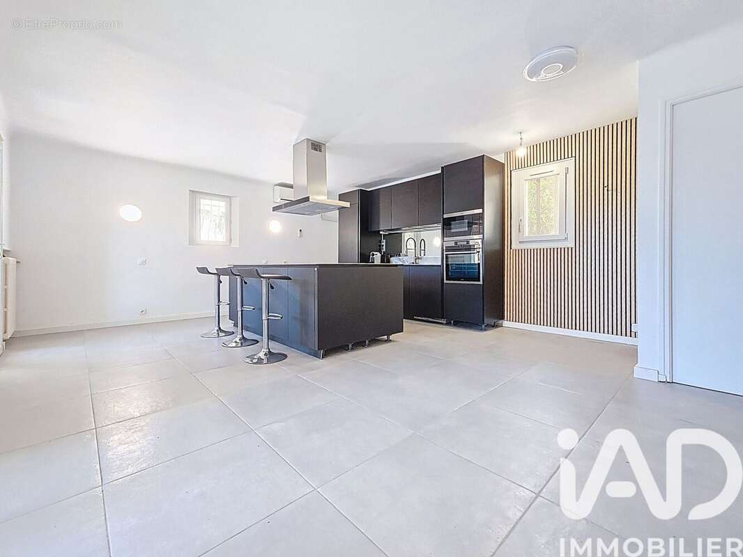 Photo 4 - Maison à ROQUEBRUNE-SUR-ARGENS