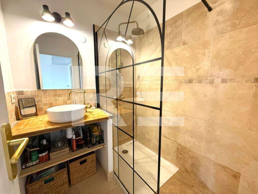 Appartement 65 m² 2 chambres terrasse garage et piscine - photo 6