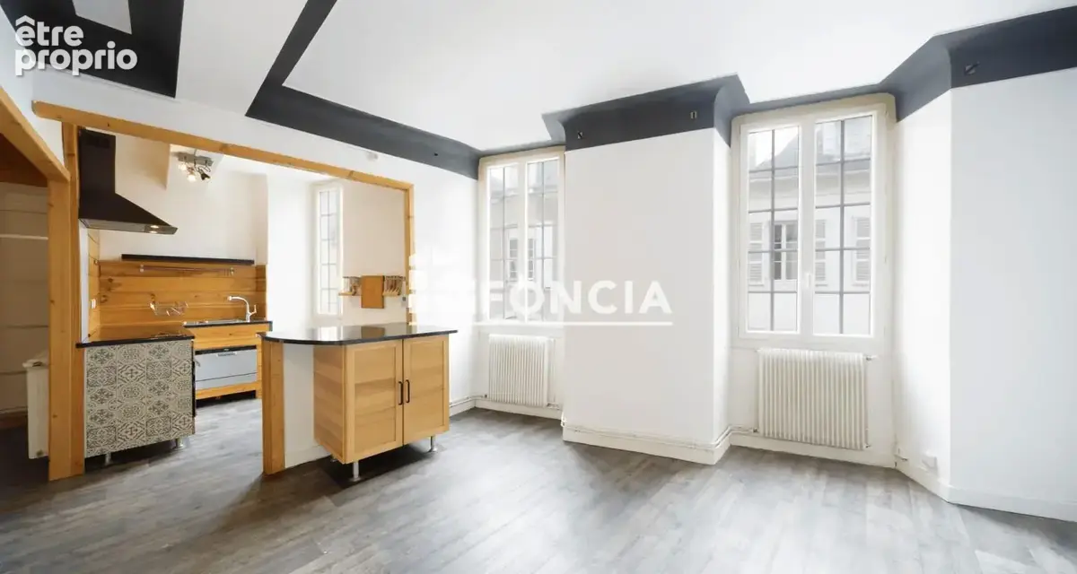 Appartement à OLORON-SAINTE-MARIE