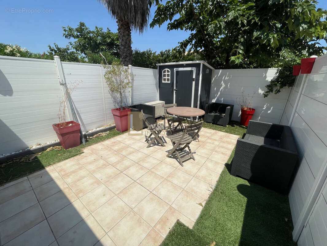 GRUISSAN   Maison 2 chambres avec jardin, véranda et parking à deux pas de la plage - photo 3