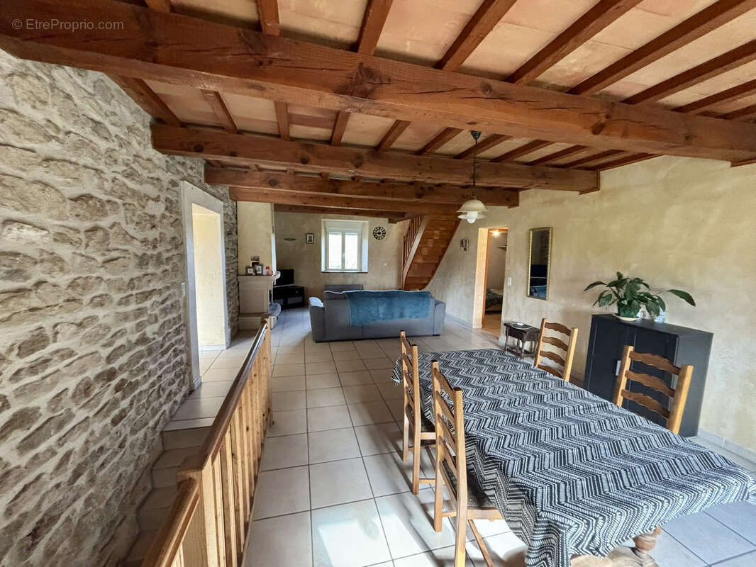 Maison à COLONZELLE