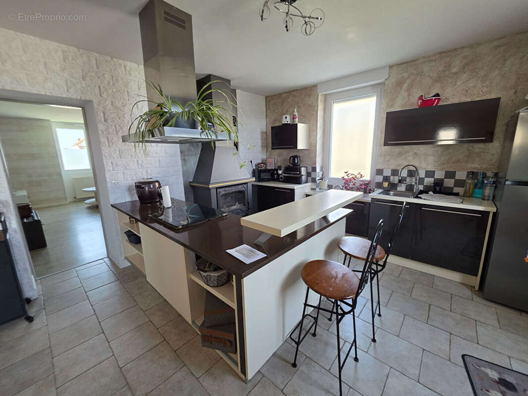 Maison à SAINT-SAUVEUR