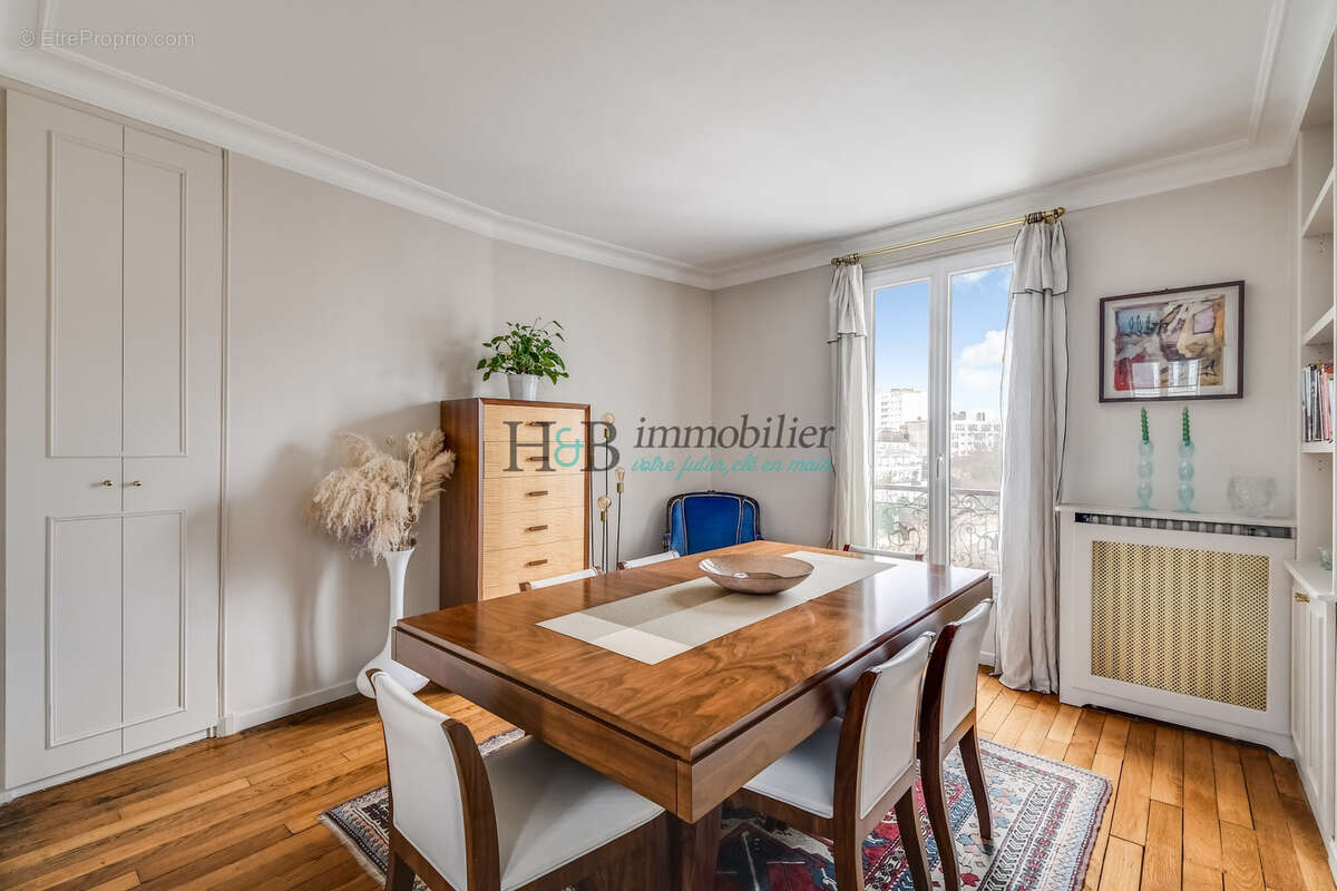 Appartement à PARIS-12E