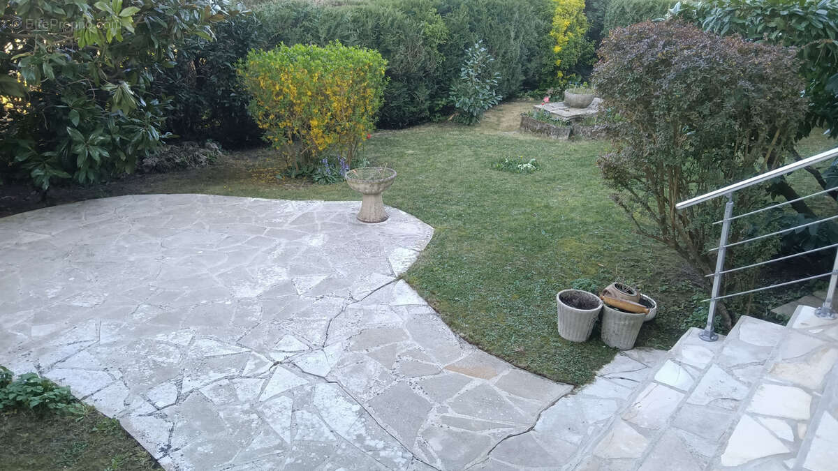 Appartement à COUBRON