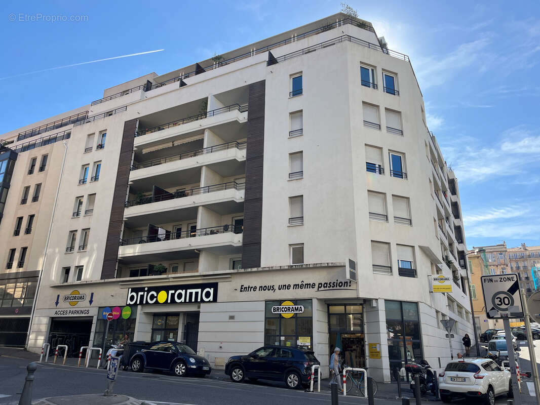 Appartement à MARSEILLE-7E
