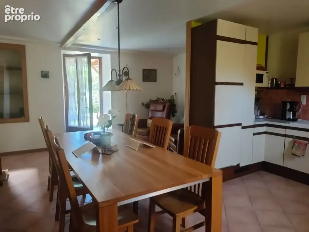 Maison 5 pièces 162 m² à vendre à Saint-Mathieu (87440) - photo 5