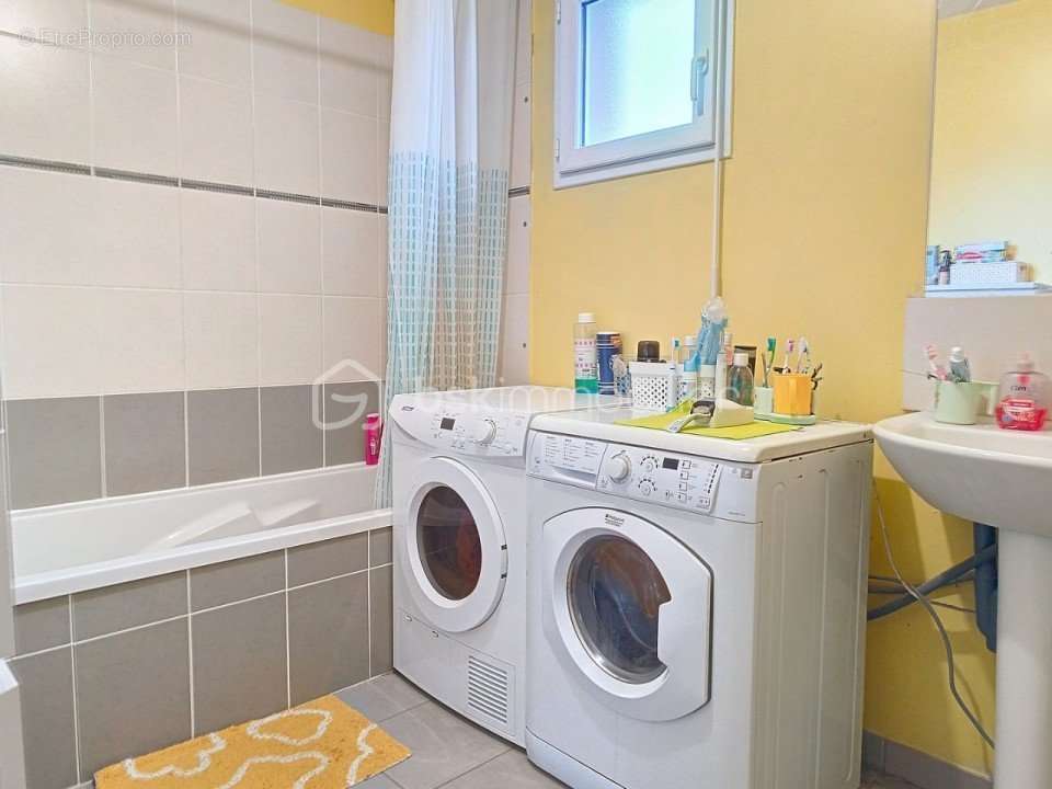 Maison à NOYAL-CHATILLON-SUR-SEICHE