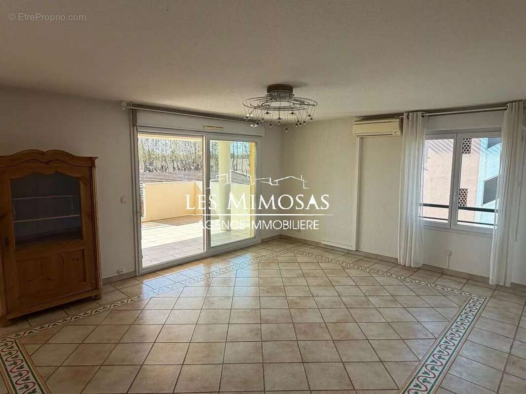 Appartement à FREJUS