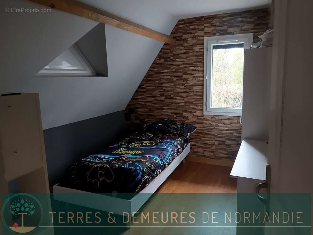 Maison à CORMEILLES