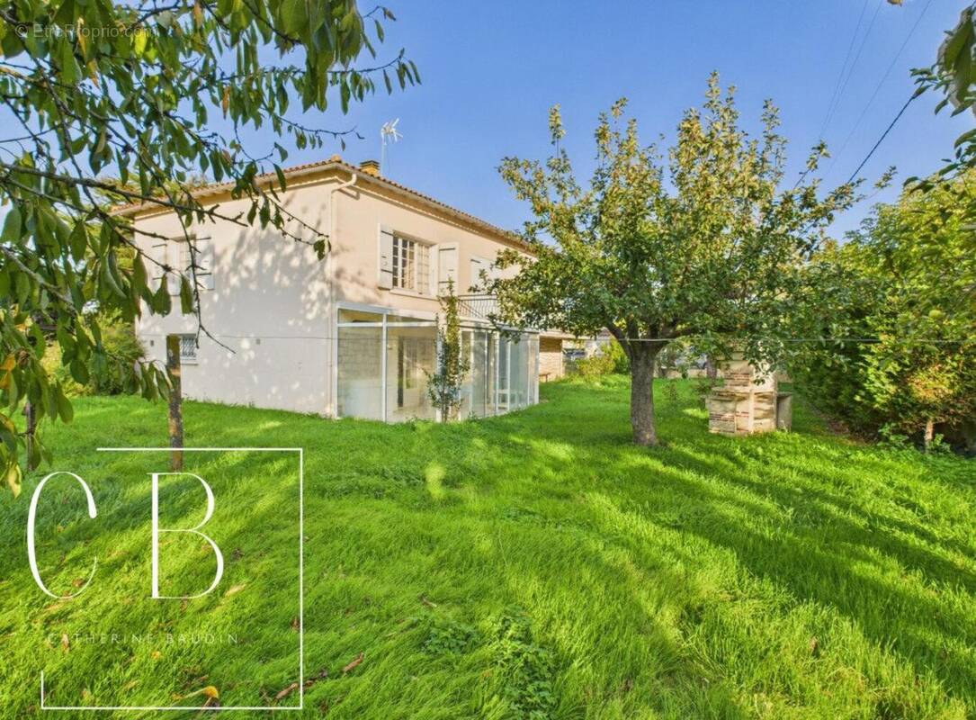 Photo 1 - Maison à SAINT-JEAN-DE-LIVERSAY