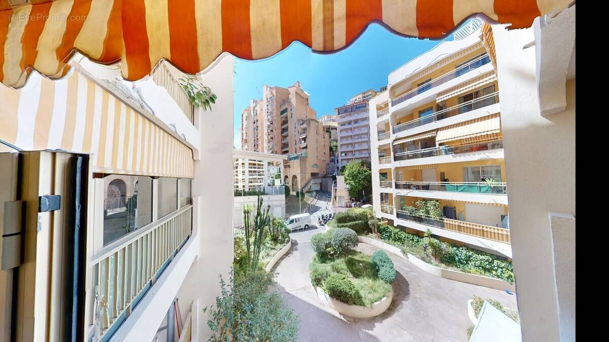 Appartement à BEAUSOLEIL