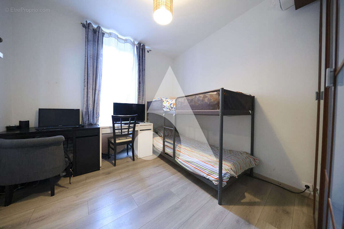 Appartement à CORBEIL-ESSONNES