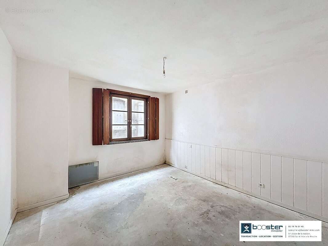 Maison à SAINT-YRIEIX-LA-PERCHE