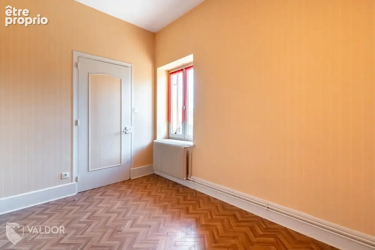 Grande maison de village avec jardin et 4 chambres - photo 11