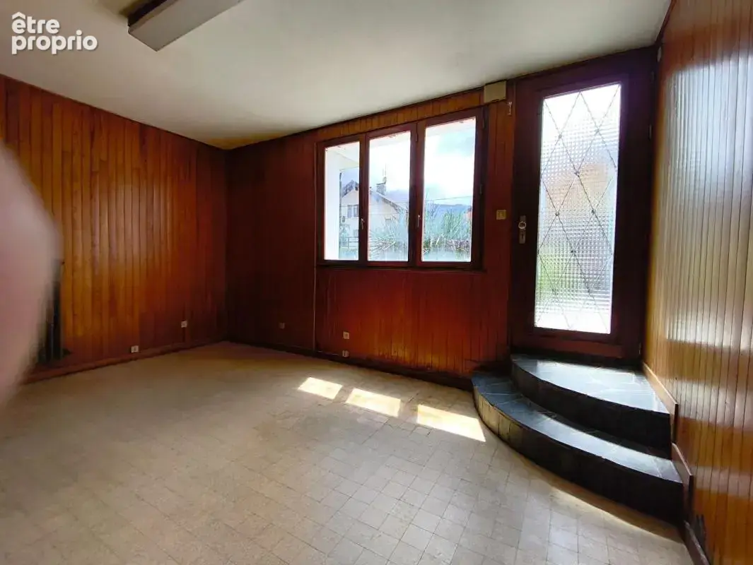 Maison sur 3 niveaux - 7 pièces - photo 10