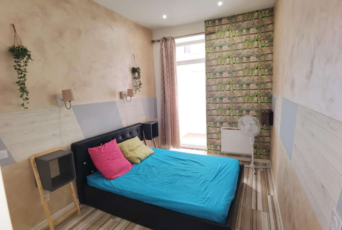 Appartement à MARSEILLE-2E