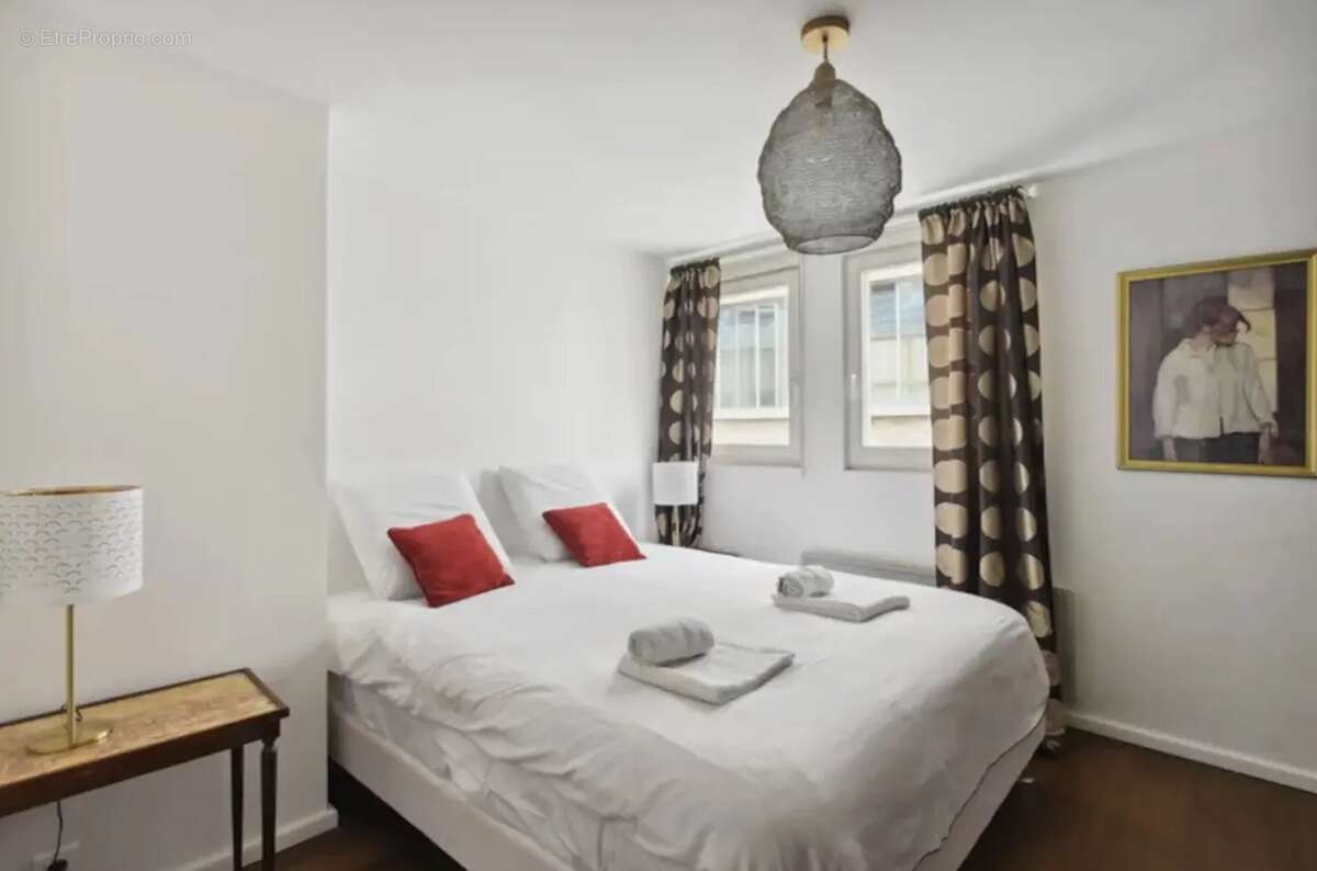 Appartement à PARIS-11E