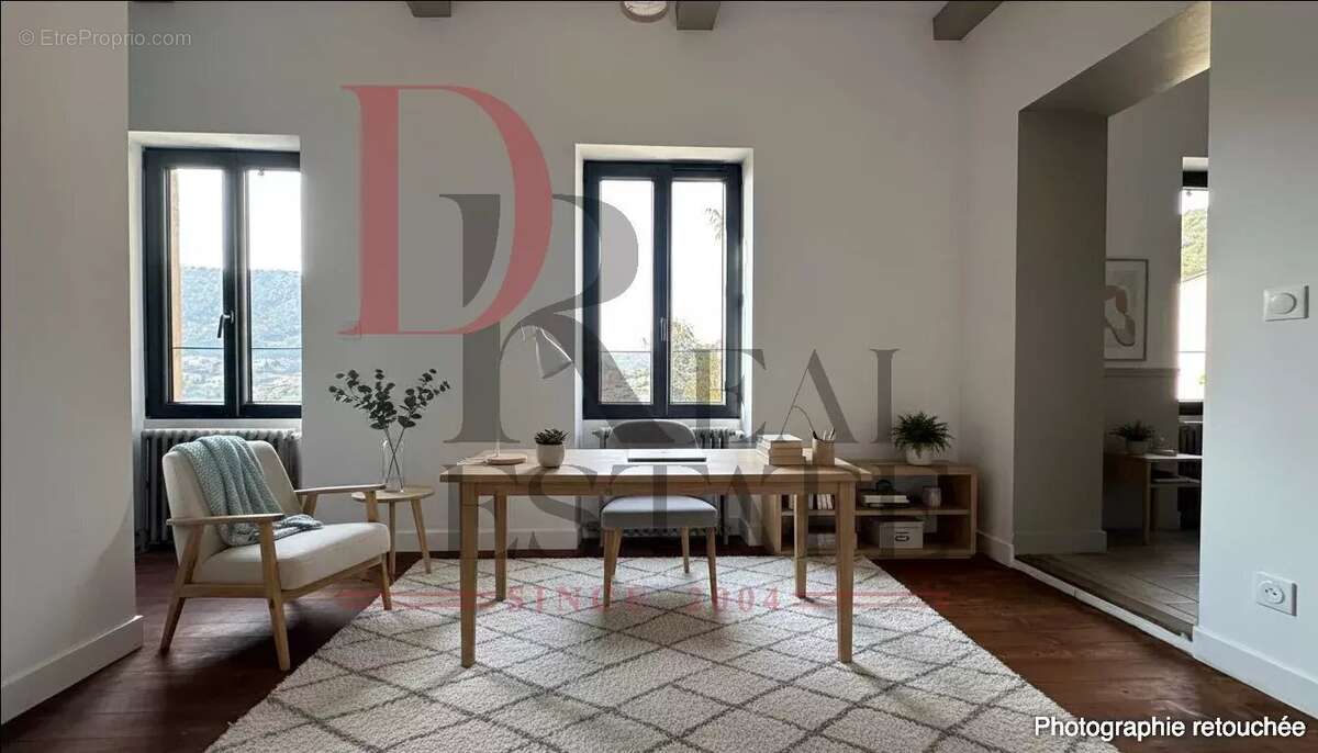 Appartement à LA TURBIE