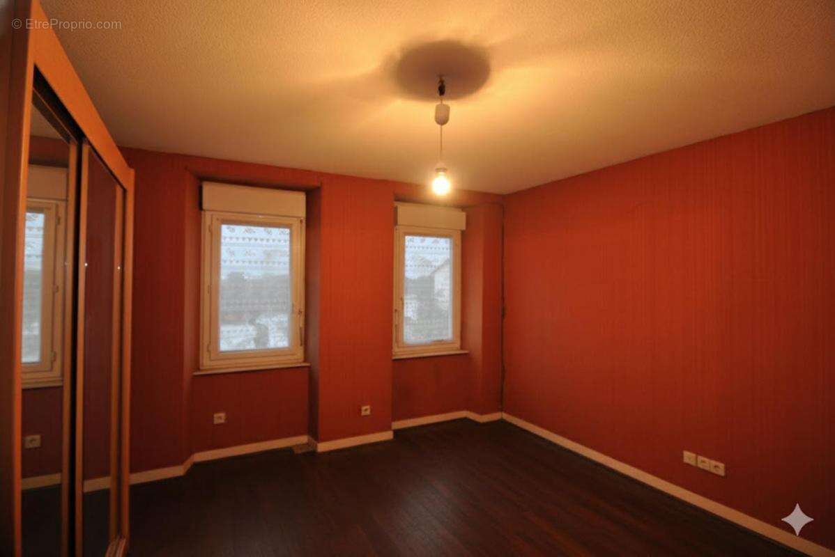 Maison à VILLEFRANCHE-D&#039;ALBIGEOIS