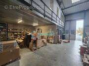 Commerce à SAINT-THIBAULT-DES-VIGNES