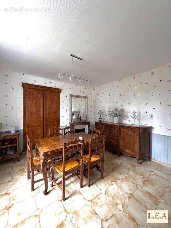 Maison à BLOT-L'EGLISE