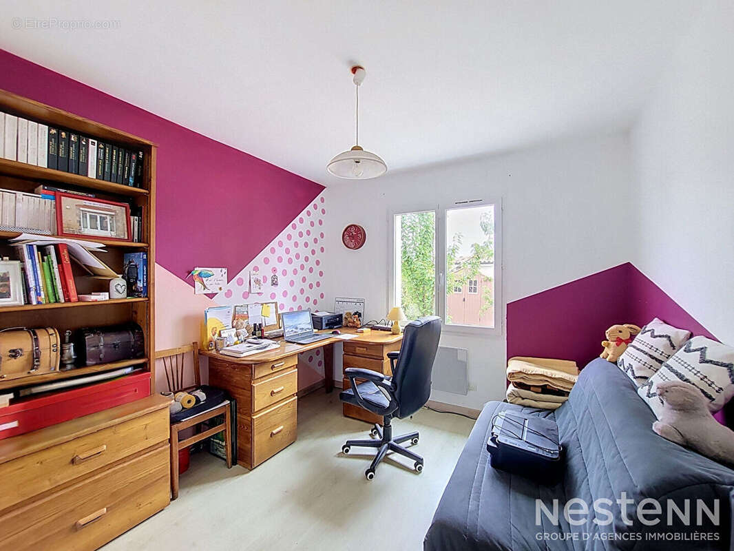 A Vendre Maison contemporaine de plain-pied avec trois chambres, garage et jardin à Condom - photo 12