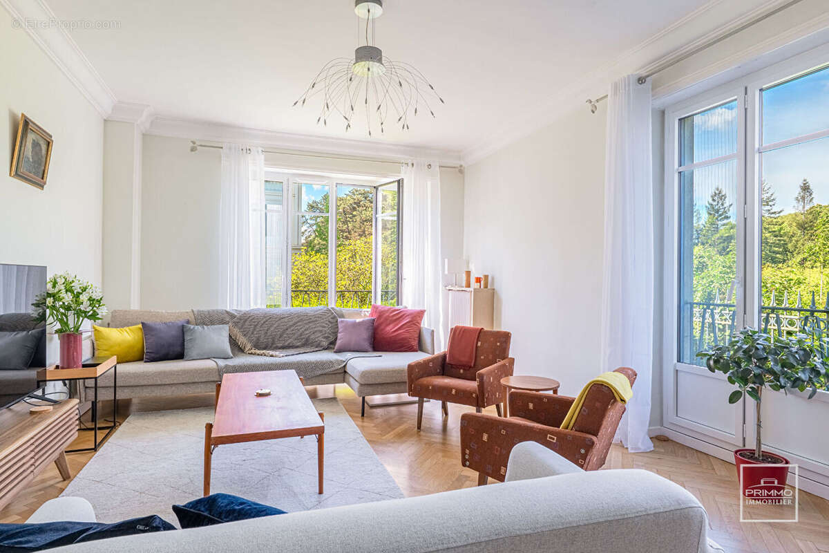 Appartement à LYON-6E