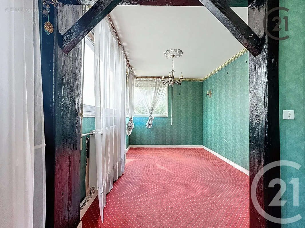 Appartement à COMBS-LA-VILLE