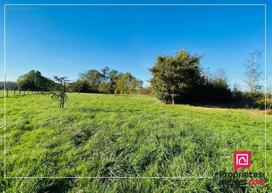 Maison à LA CHAPELLE-SAINT-SAUVEUR