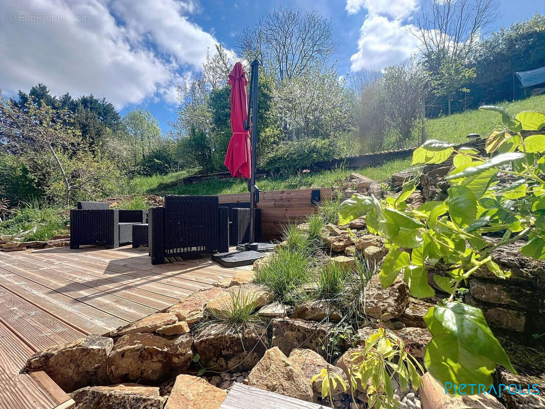 Maison 185 m² à Pierreclos  - photo 8