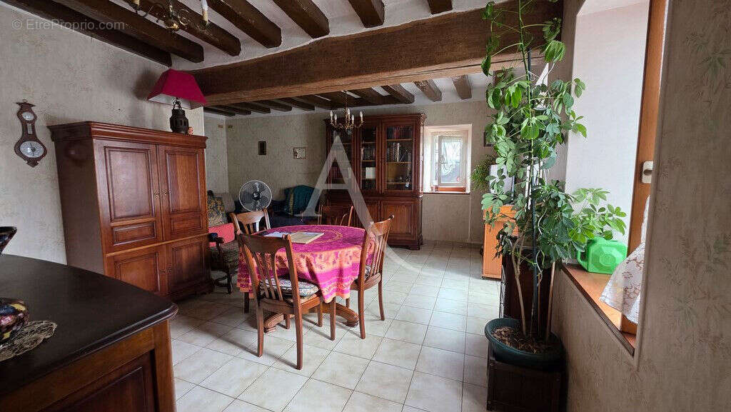 Maison à NOYERS-SUR-CHER