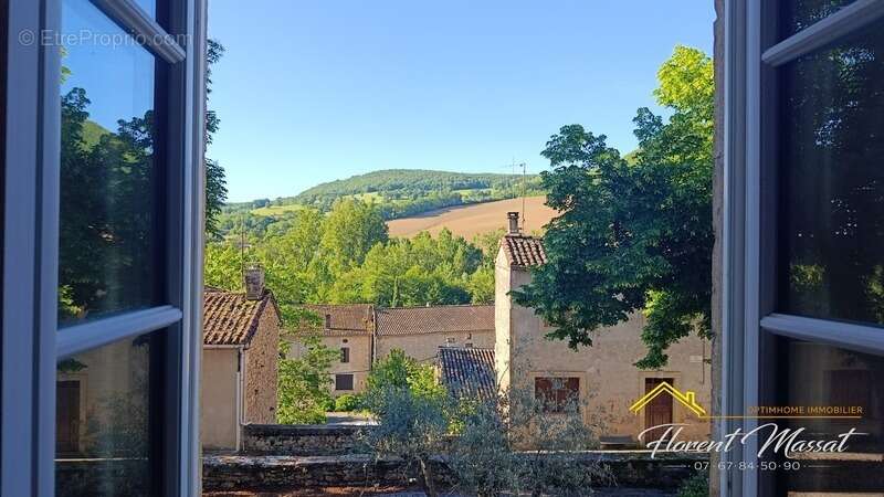 Maison à LARROQUE