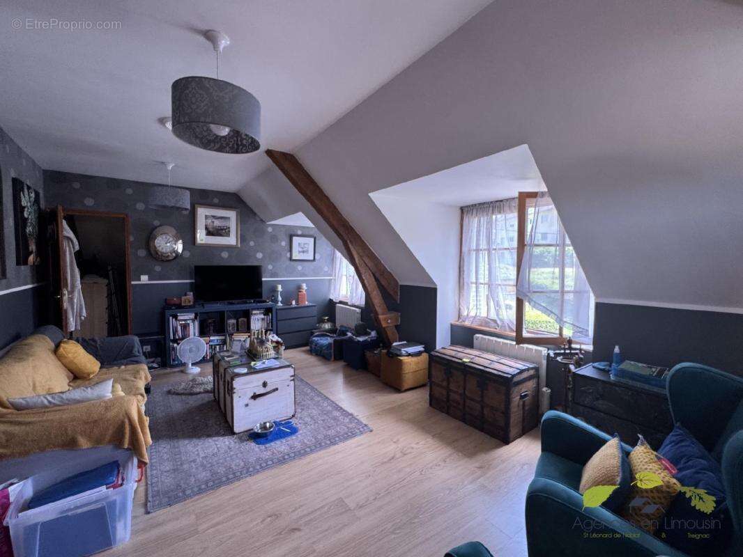 Appartement à TREIGNAC