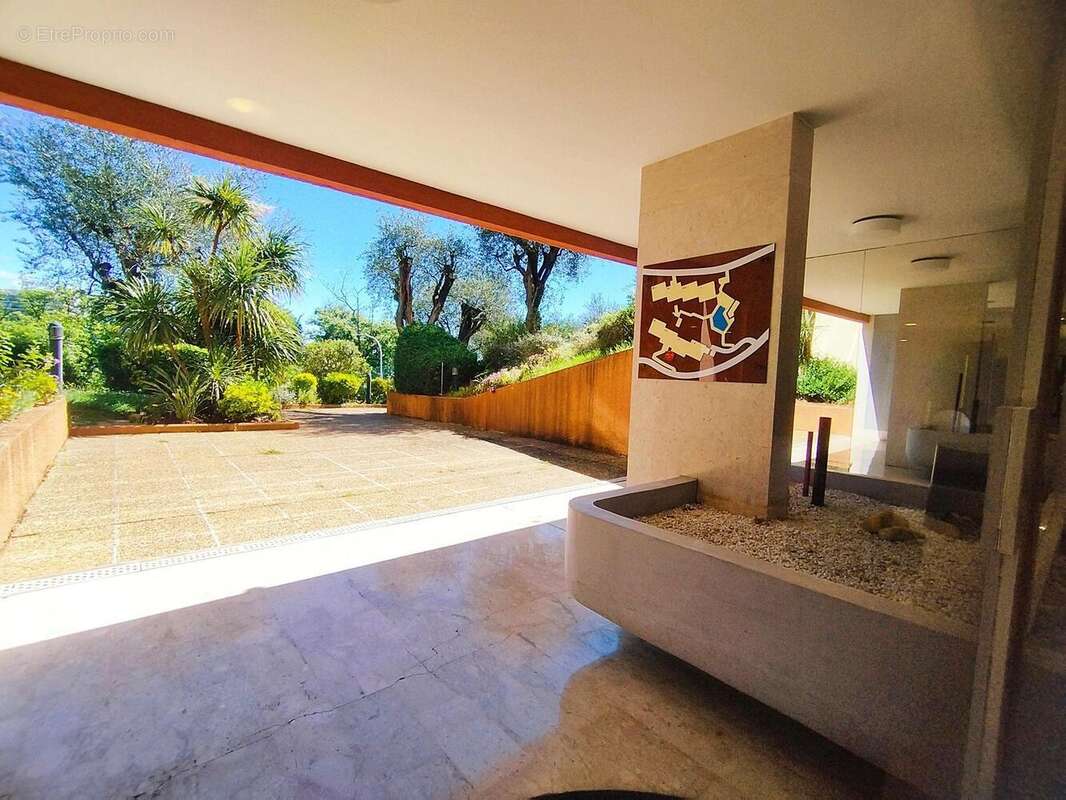   - Appartement à NICE