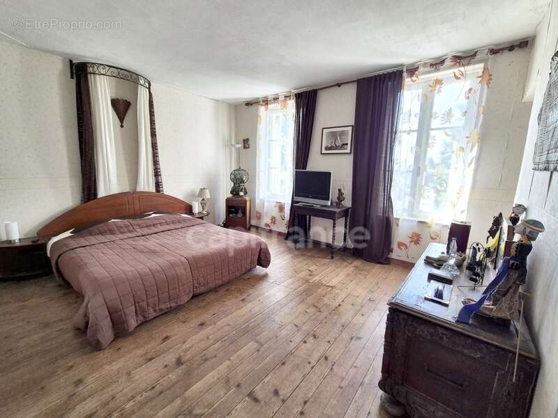 Maison à LES LOGES