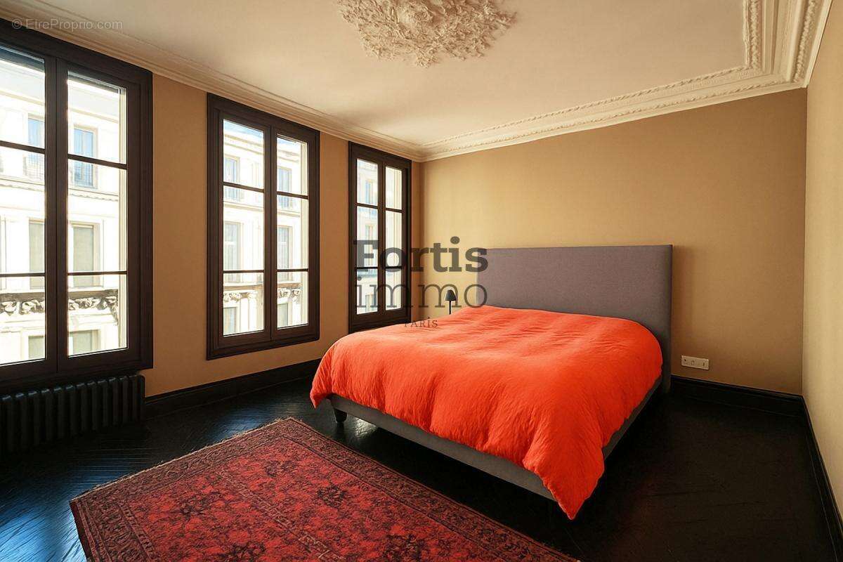 Appartement à PARIS-10E