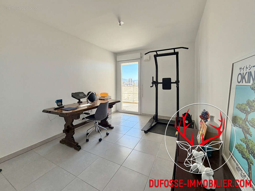 Appartement à MARSEILLE-15E