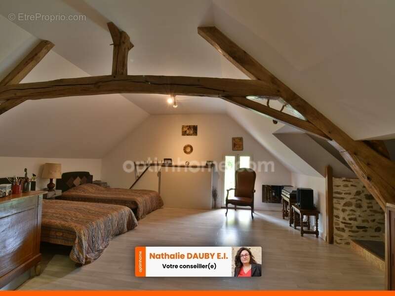 Maison de caractère, rénovée avec gout, à Baraize - photo 3