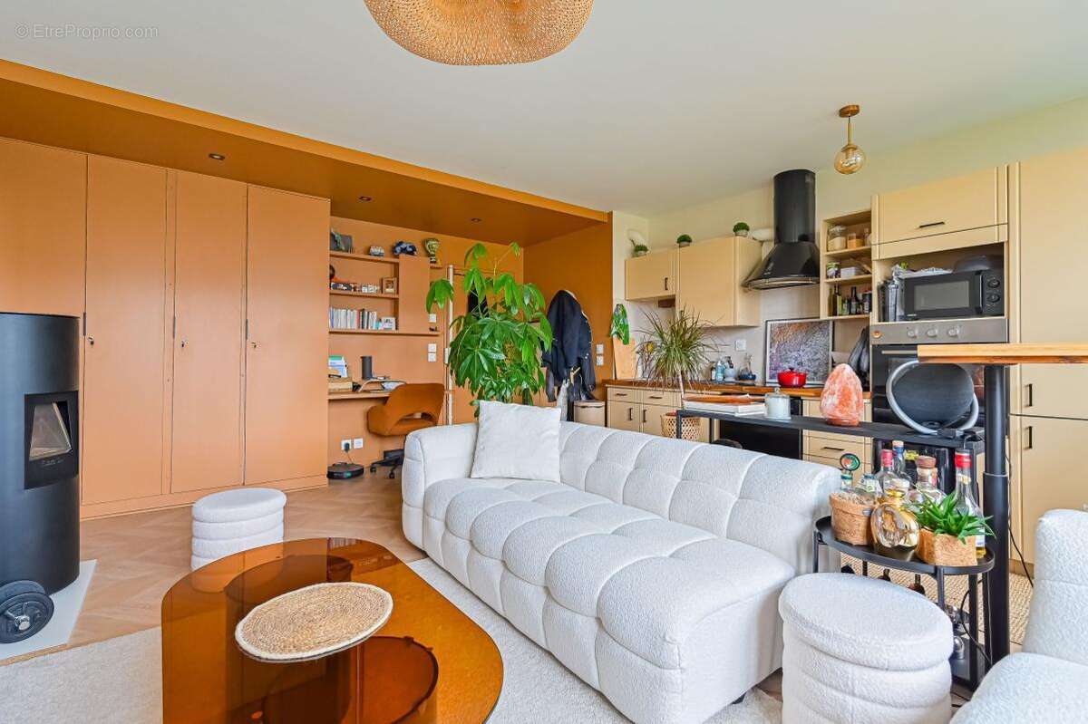 Appartement à PARIS-18E
