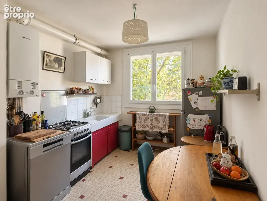 Appartement T3 - Guilhemery - Balcon - Garage - photo 2
