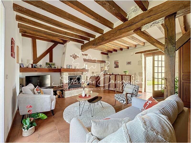 Maison à AUTRY-LE-CHATEL