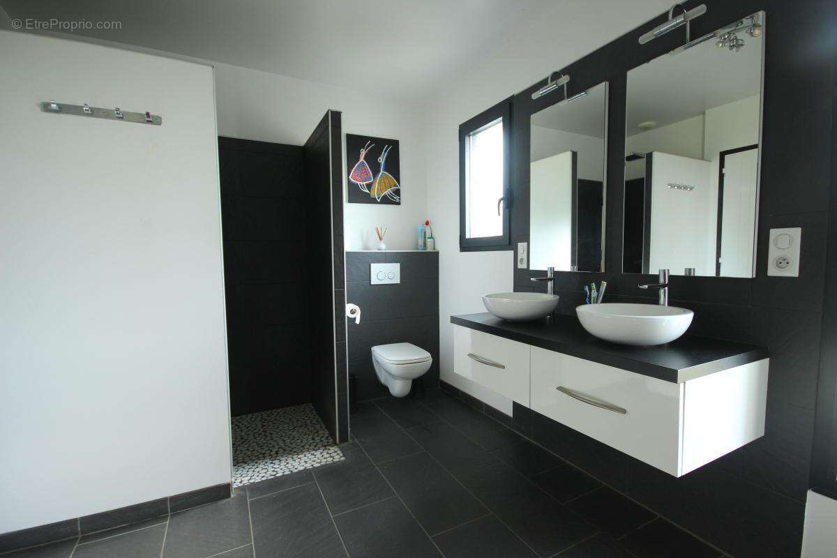 Maison à MOUSCARDES