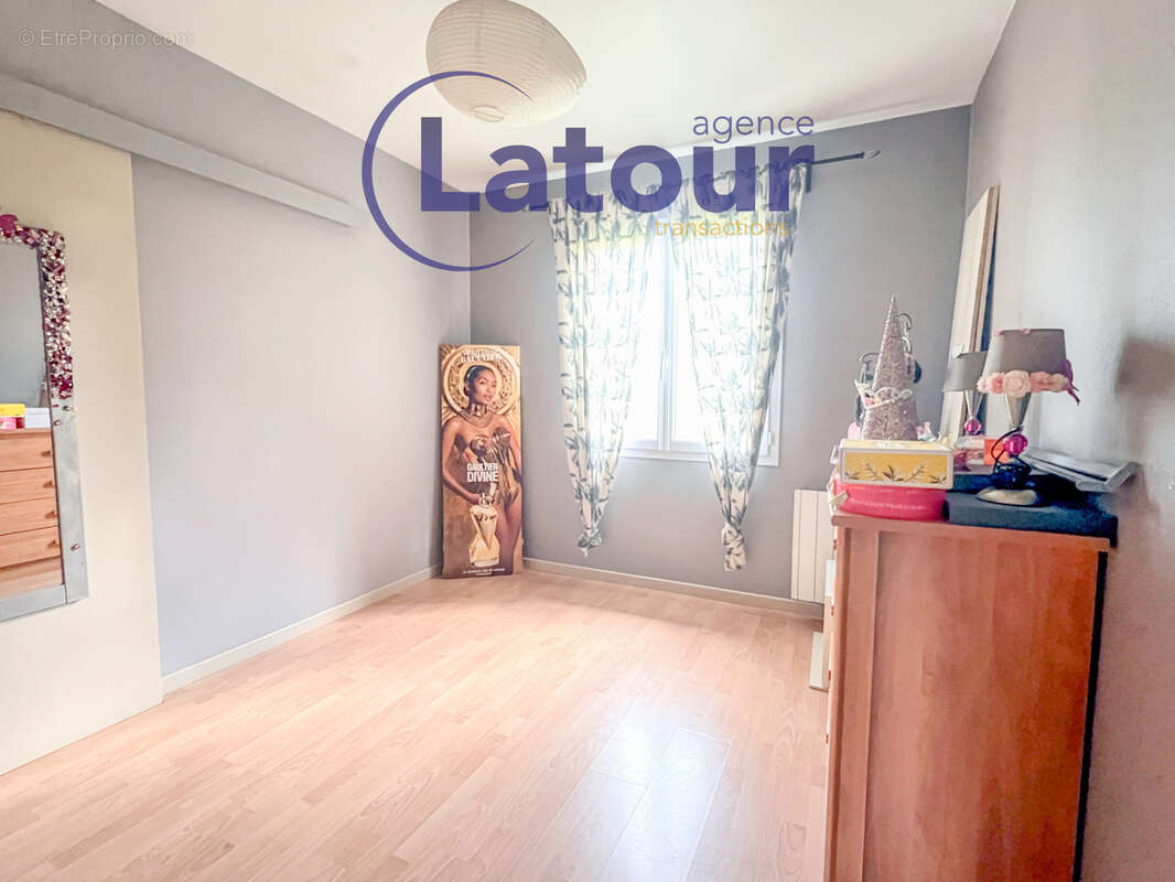 Maison à LA CHAPELLE-FORAINVILLIERS