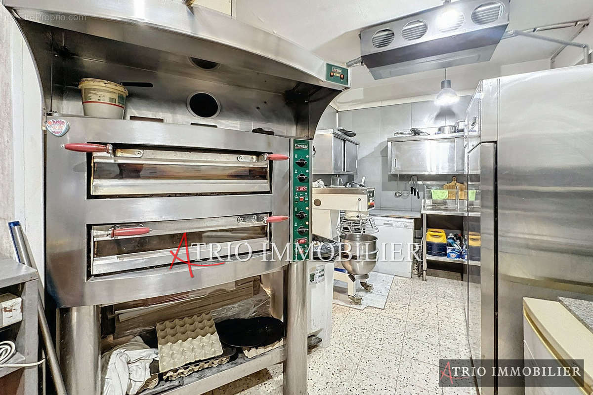 Commerce à SAINT-LAURENT-DU-VAR