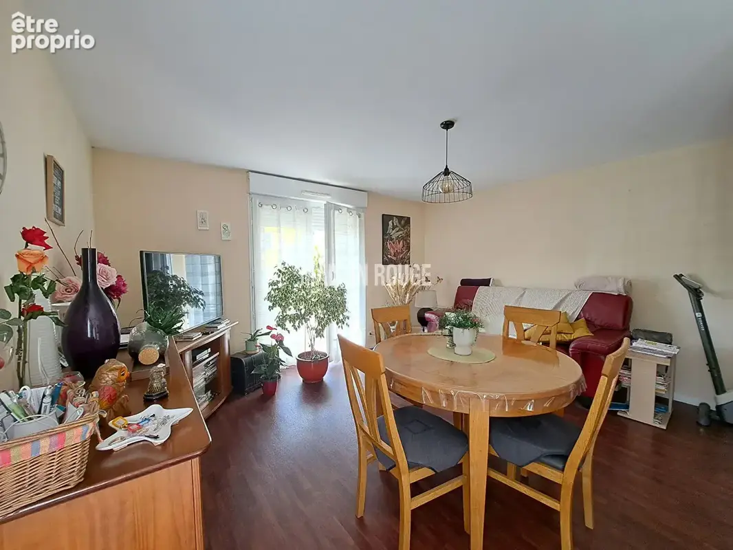 Appartement T2 avec terrasse plein sud au sein d'une résidence sécurisée à Plancoët - Élégant investissement à proximité des pla - photo 4